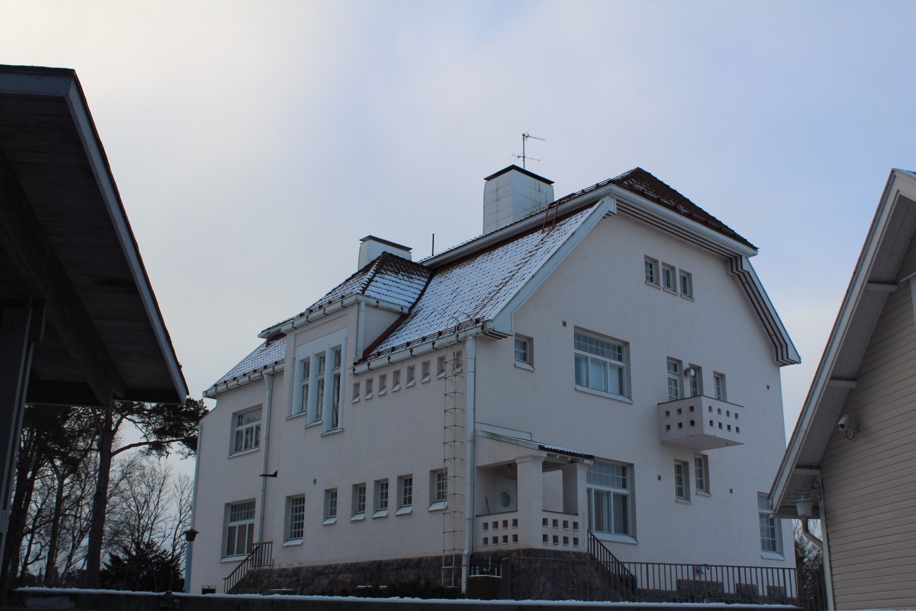 Tamminiemi, Seurasaarentie 15